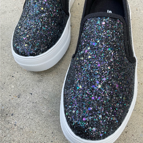 Black sparkling glitter encrusted slip ons Soda brand TTS extremely comfortable - Picture 4 of 6